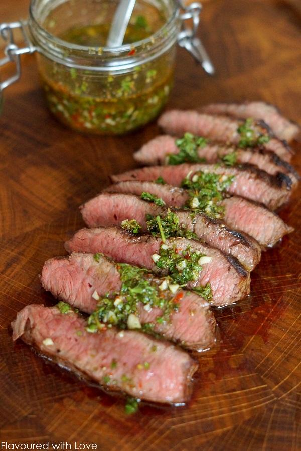 Rezeptbild: Wagyu Flat Iron Steak mit Chimichurri
