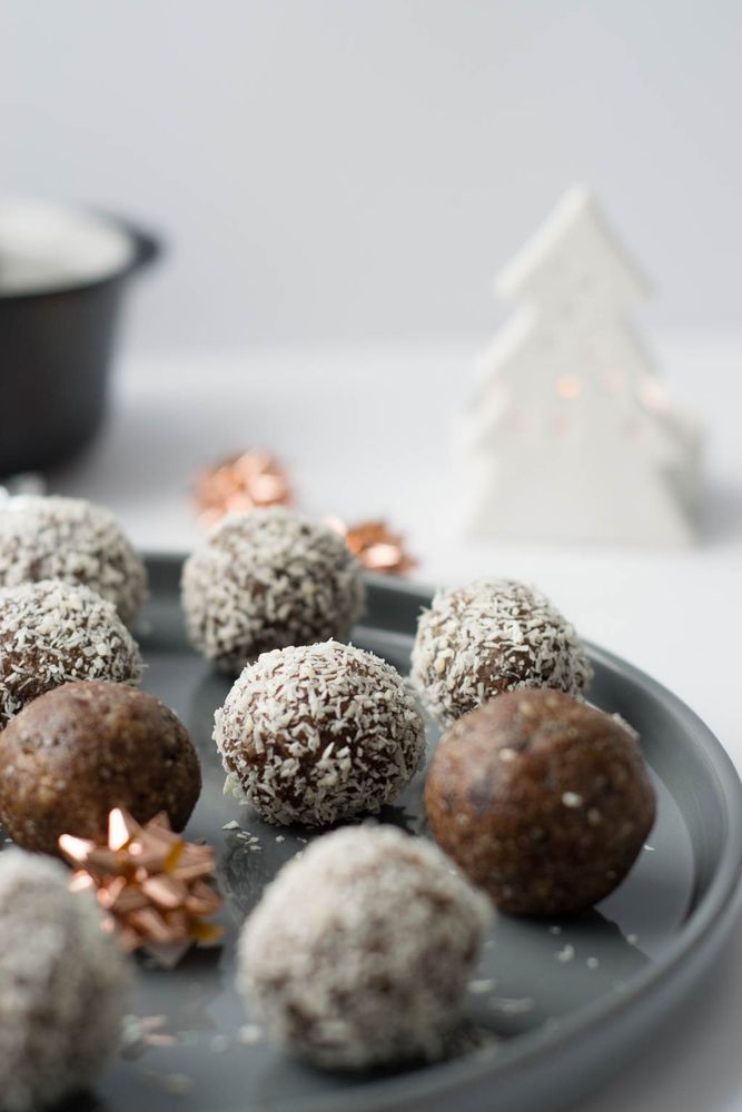 Rezeptbild: Energyballs mit Pecannüssen