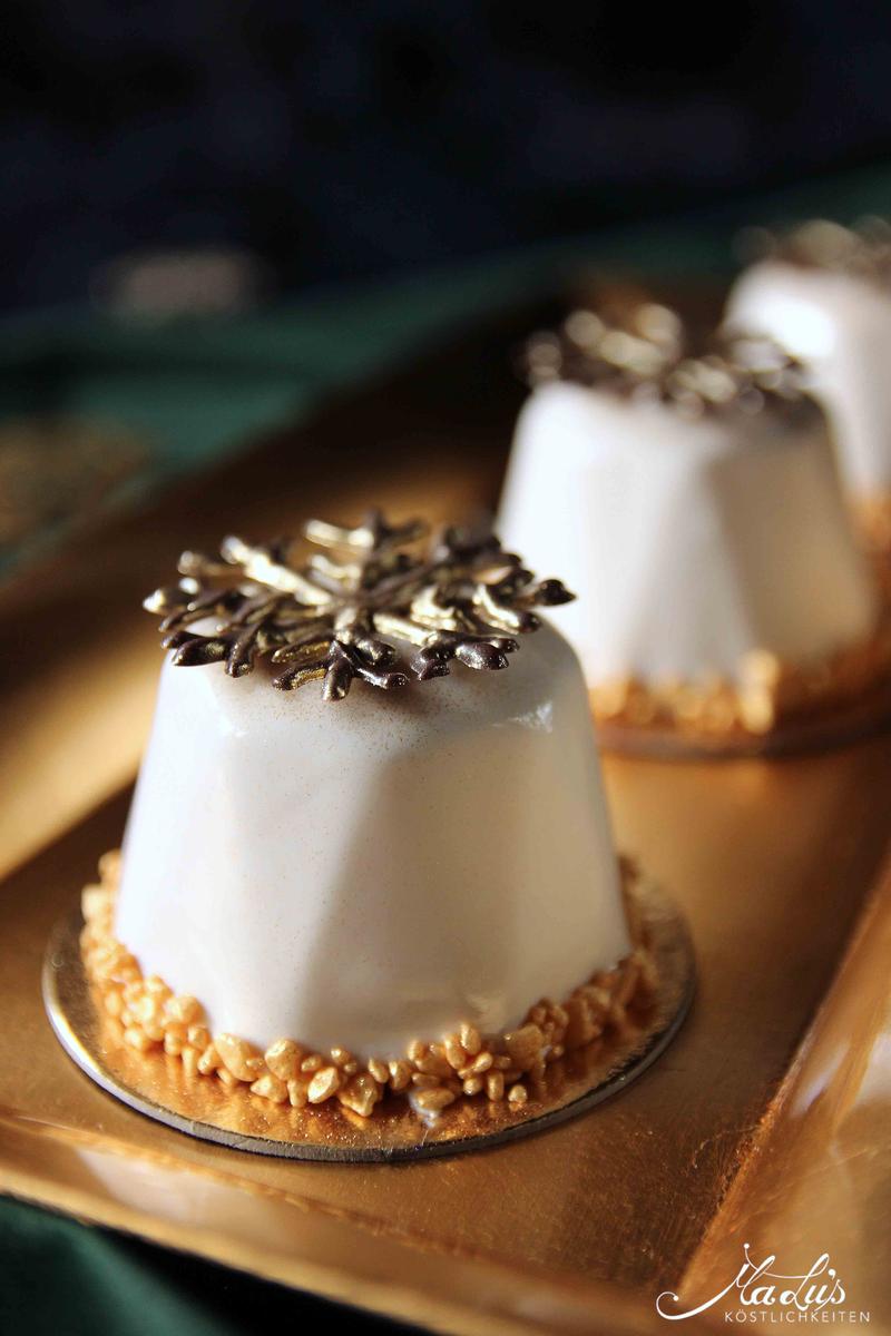 Rezeptbild: Gewürzmousse Törtchen mit Mandarine & Krokant