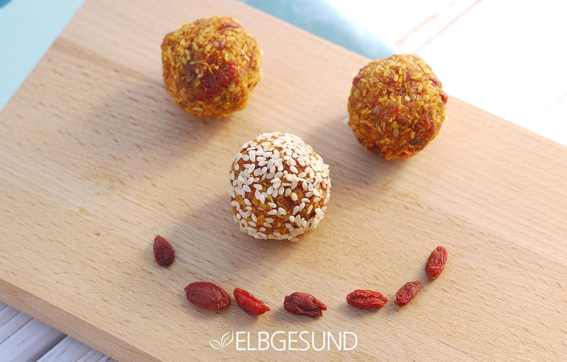 Rezeptbild: Energyballs mit Gojibeeren – himmlisch lecker