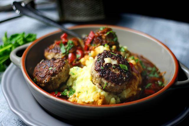 Rezeptbild: Käse Frikadellen in der besten Sauce