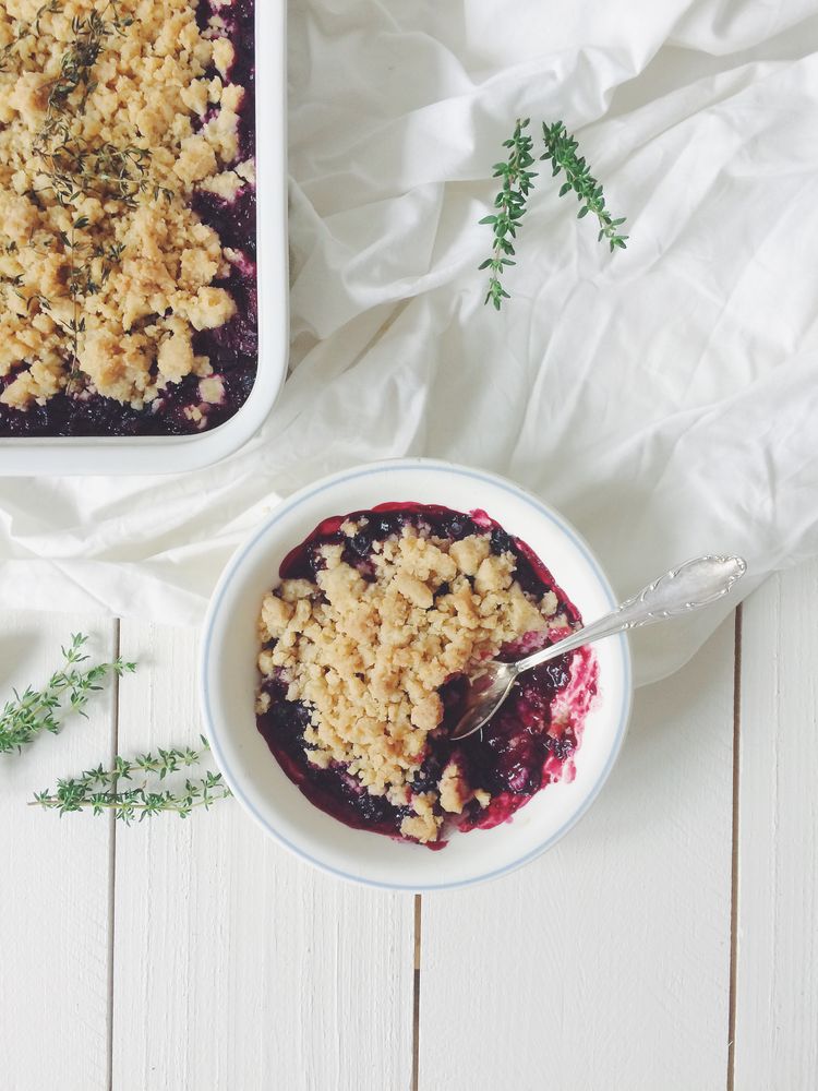 Rezeptbild: Brombeer-Thymian Crumble