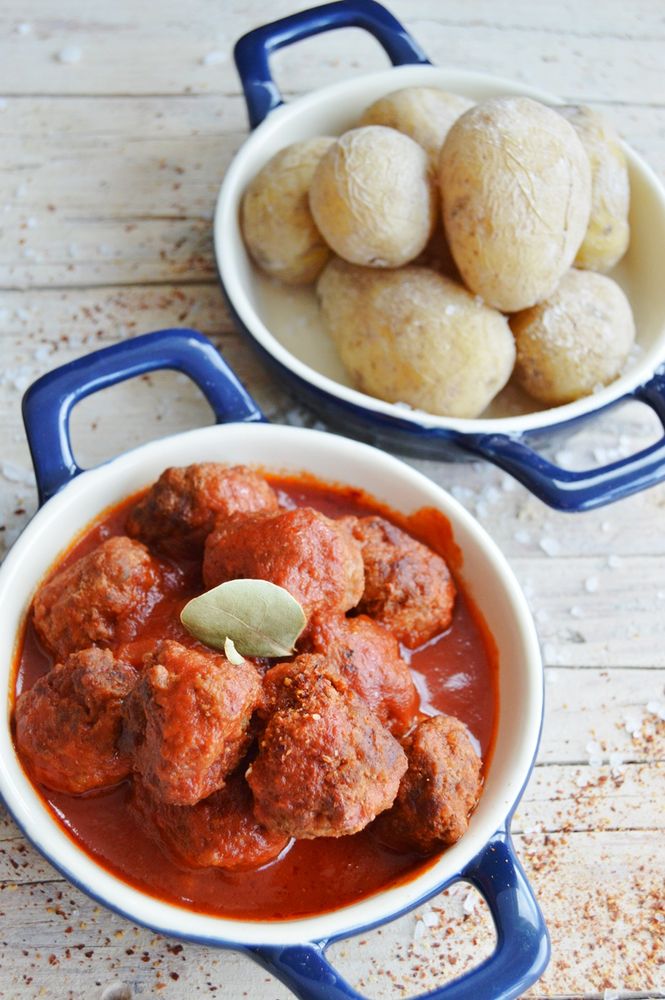 Rezeptbild: Spanische Albondigas mit Papas Arrugadas
