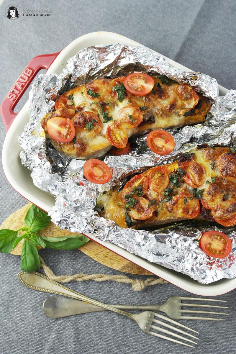 Rezeptbild: Überbackene Süßkartoffel mediterran mit Tomaten und Mozzarella
