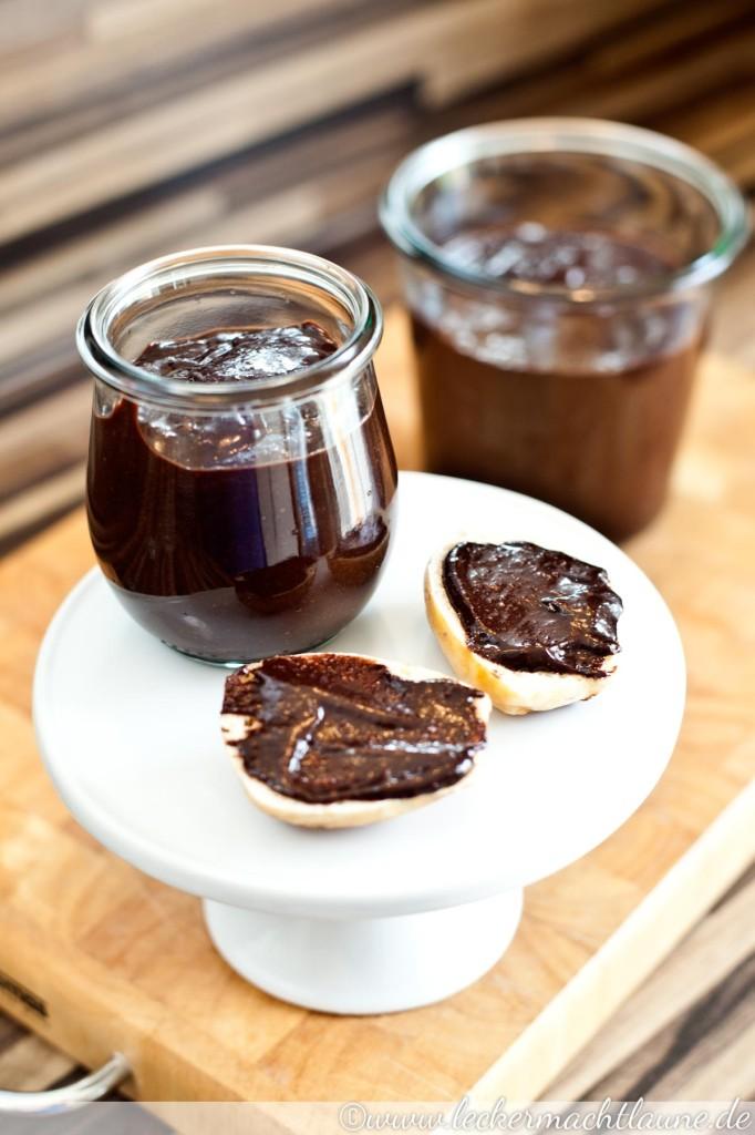 Rezeptbild: Hausgemachter Haselnuss-Aufstrich