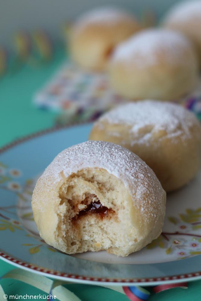 Rezeptbild: Berliner aus dem Ofen