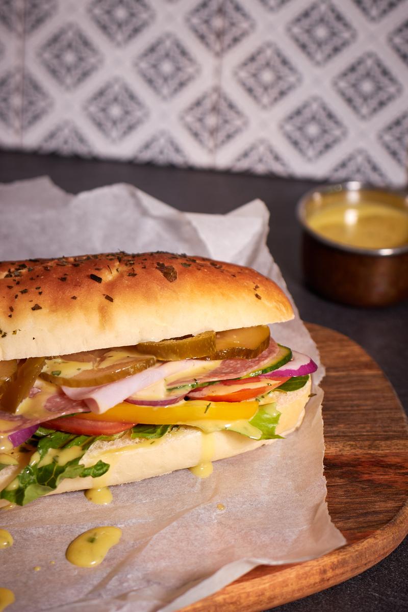 Rezeptbild: Sandwiche mit Honig-Senf-Sauce