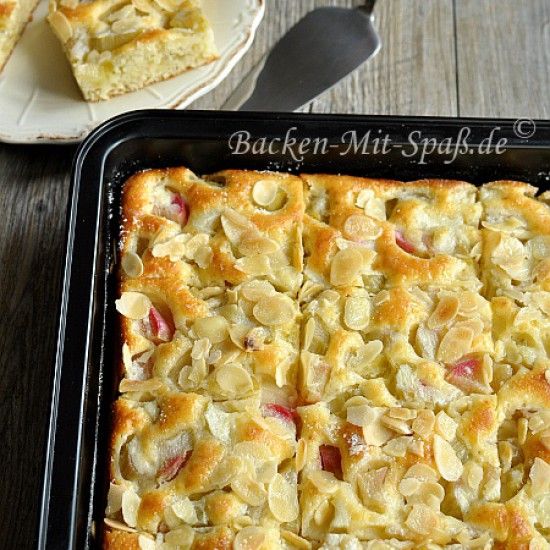 Rezeptbild: Rhabarber- Buttermilchkuchen