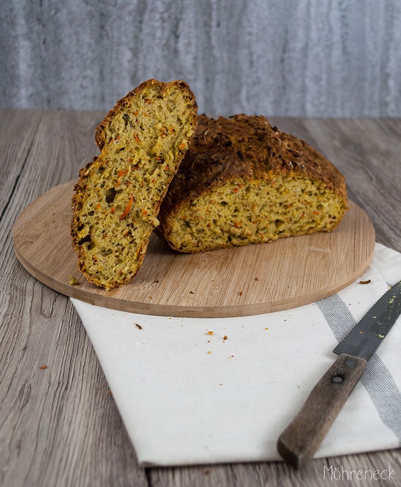 Rezeptbild: Zucchini-Möhren-Brot