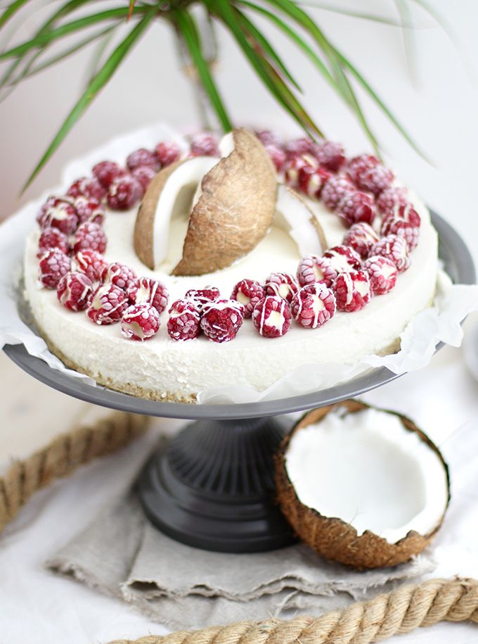 Rezeptbild: No Bake Kokos Cheesecake mit Himbeeren