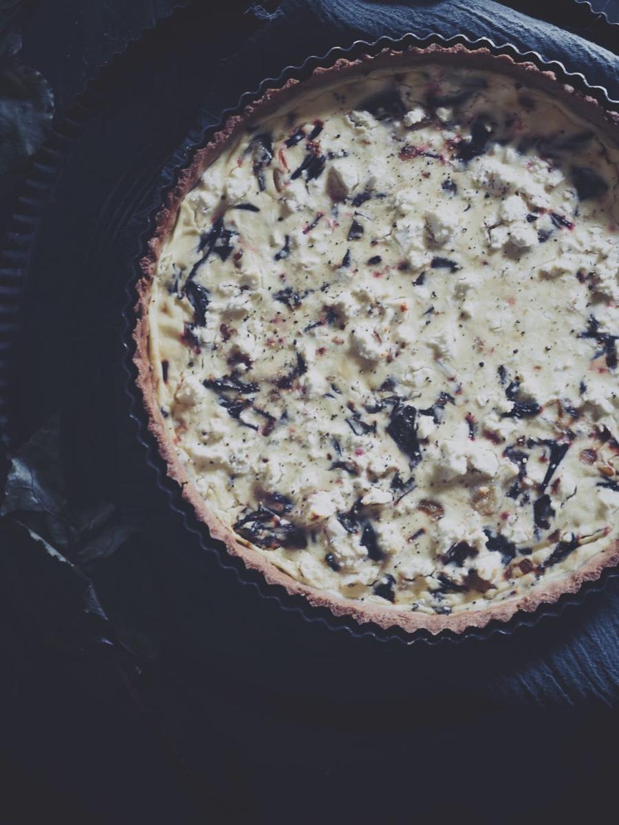 Rezeptbild: ROTE BETE STÄNGEL TARTE - ZERO WASTE