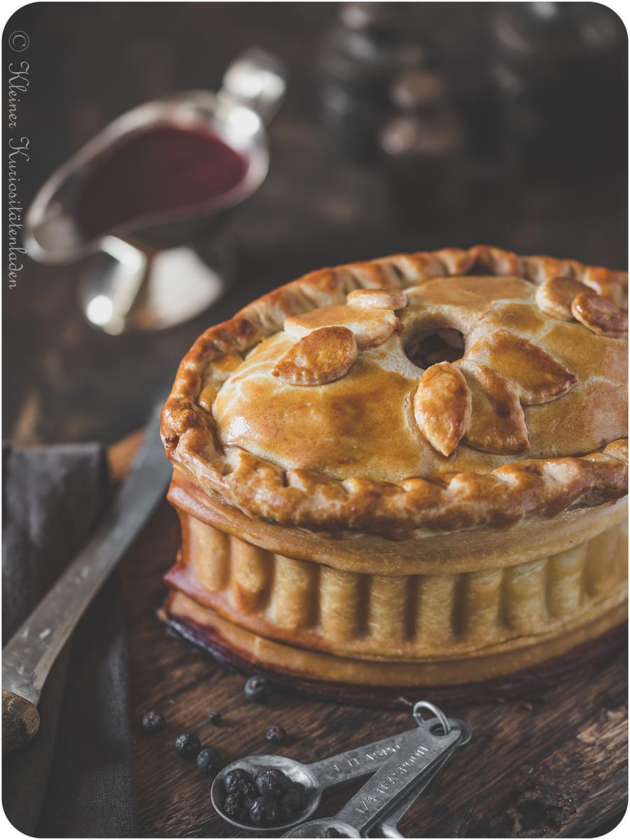 Rezeptbild: Wildschweinpastete mit Cumberlandsauce