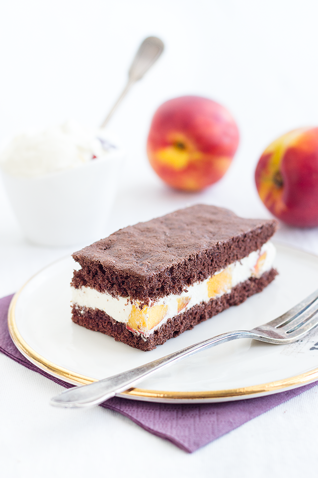 Rezeptbild: Milchschnitte (mit Nektarinen)
