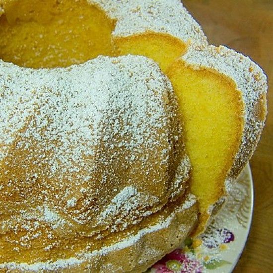 Rezeptbild: Eierlikör-Napfkuchen