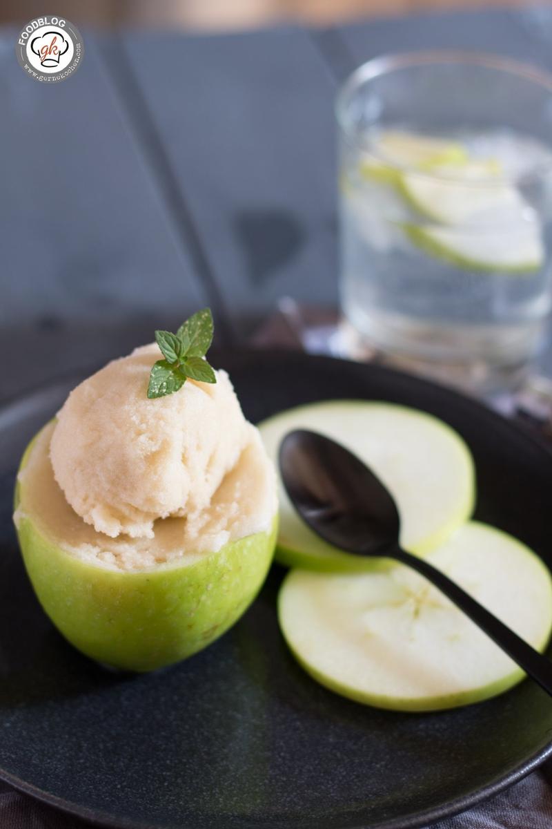 Rezeptbild: Sorbet vom grünen Apfel mit Gin und Muskat