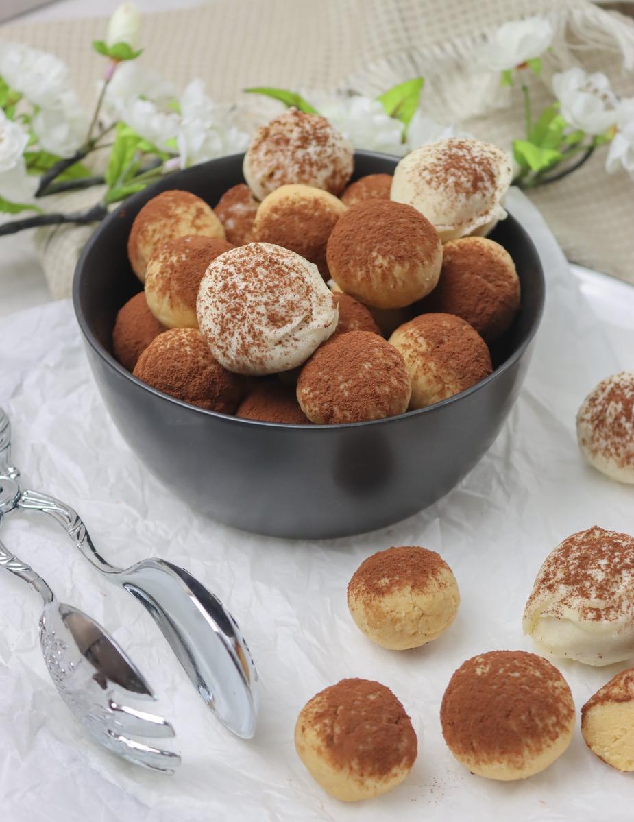 Rezeptbild: Tiramisu Pralinen ohne Alkohol