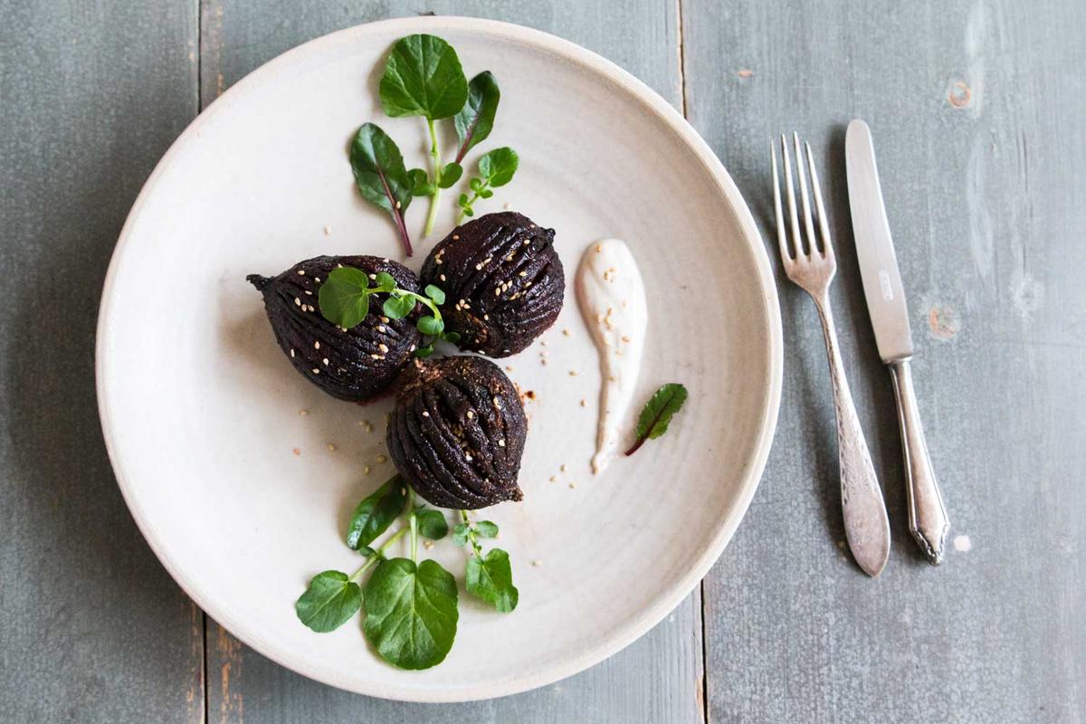 Rezeptbild: Rote Bete Hasselback Style