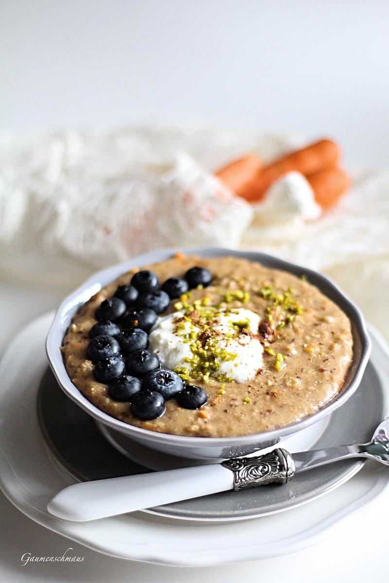 Rezeptbild: Karottenkuchen-Porridge