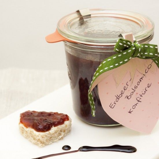 Rezeptbild: Erdbeerkonfitüre mit Balsamico