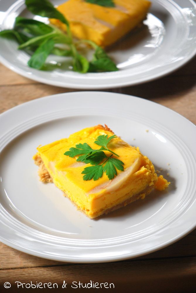 Rezeptbild: Kürbis-Tarte mit Feldsalat 