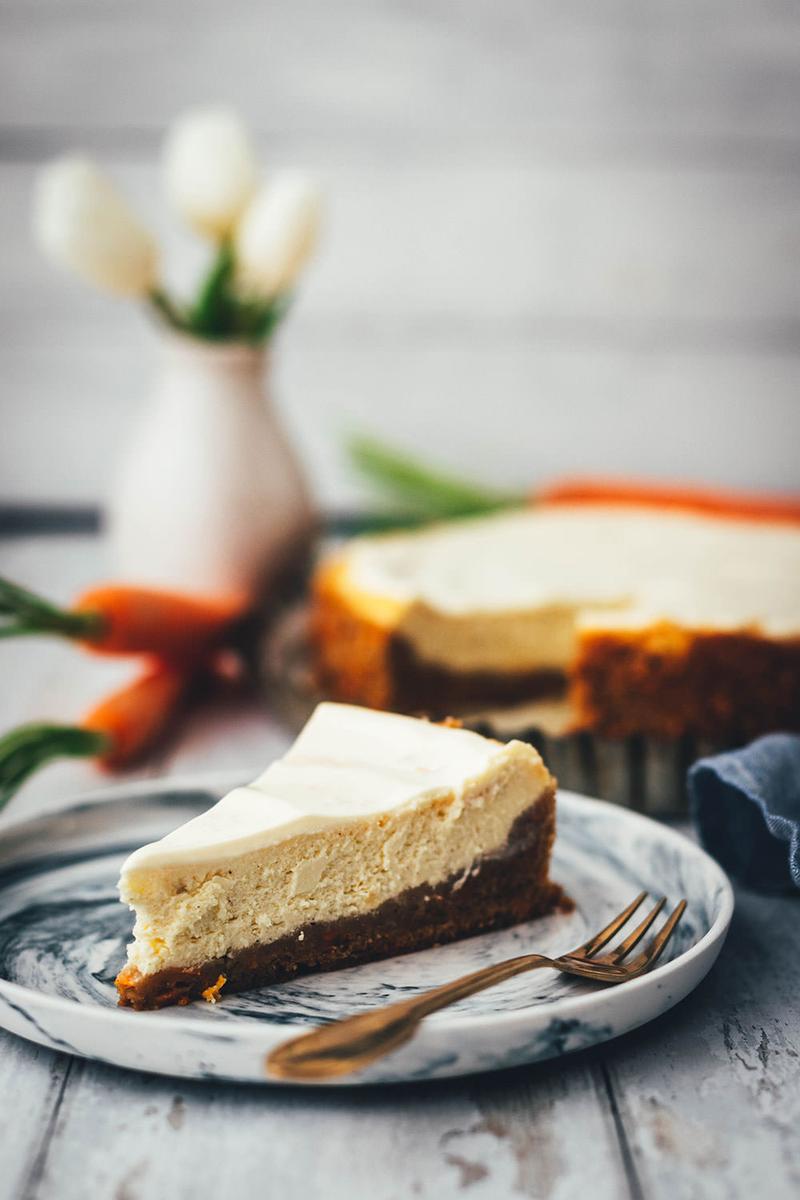 Rezeptbild: Carrot Cake Cheesecake – Möhrenkuchen trifft Käsekuchen