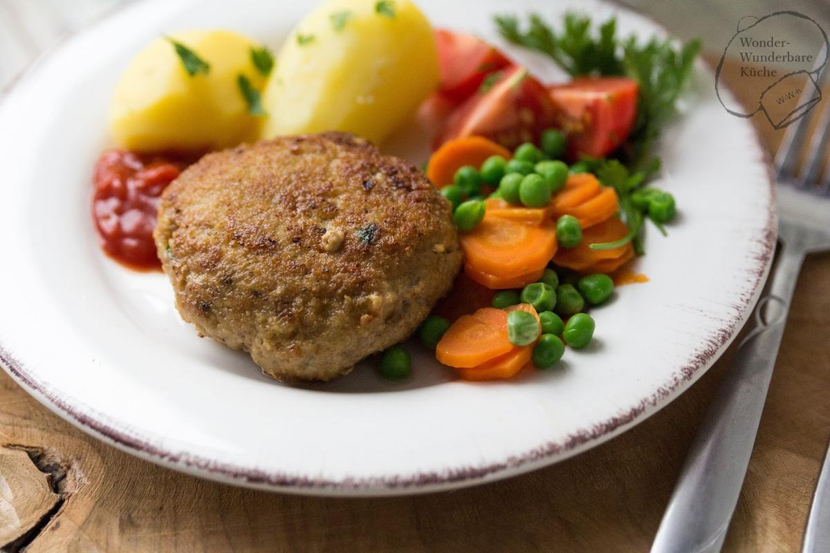 Rezeptbild:  Fleischpflanzerl / Frikadellen / Buletten 