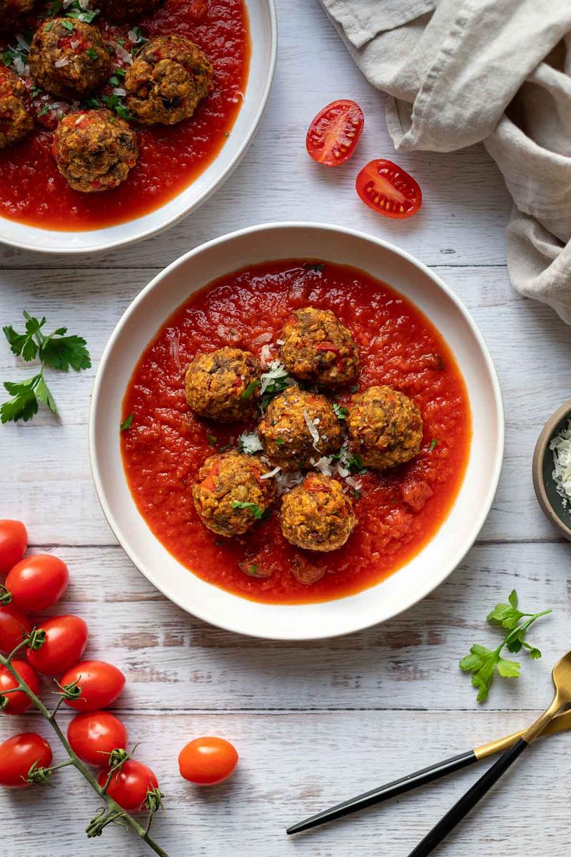 Rezeptbild: Vegetarische Hackbällchen (Aubergine Meatballs)