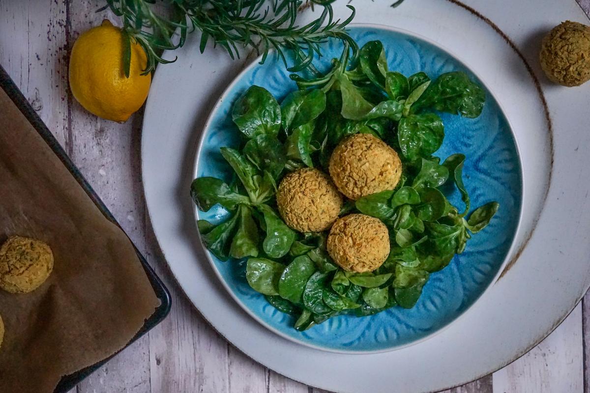 Rezeptbild: FALAFEL – GANZ OHNE FETT ODER FRITTIEREN, EINFACH, KNUSPRIG UND LECKER AUS DEM BACKOFEN