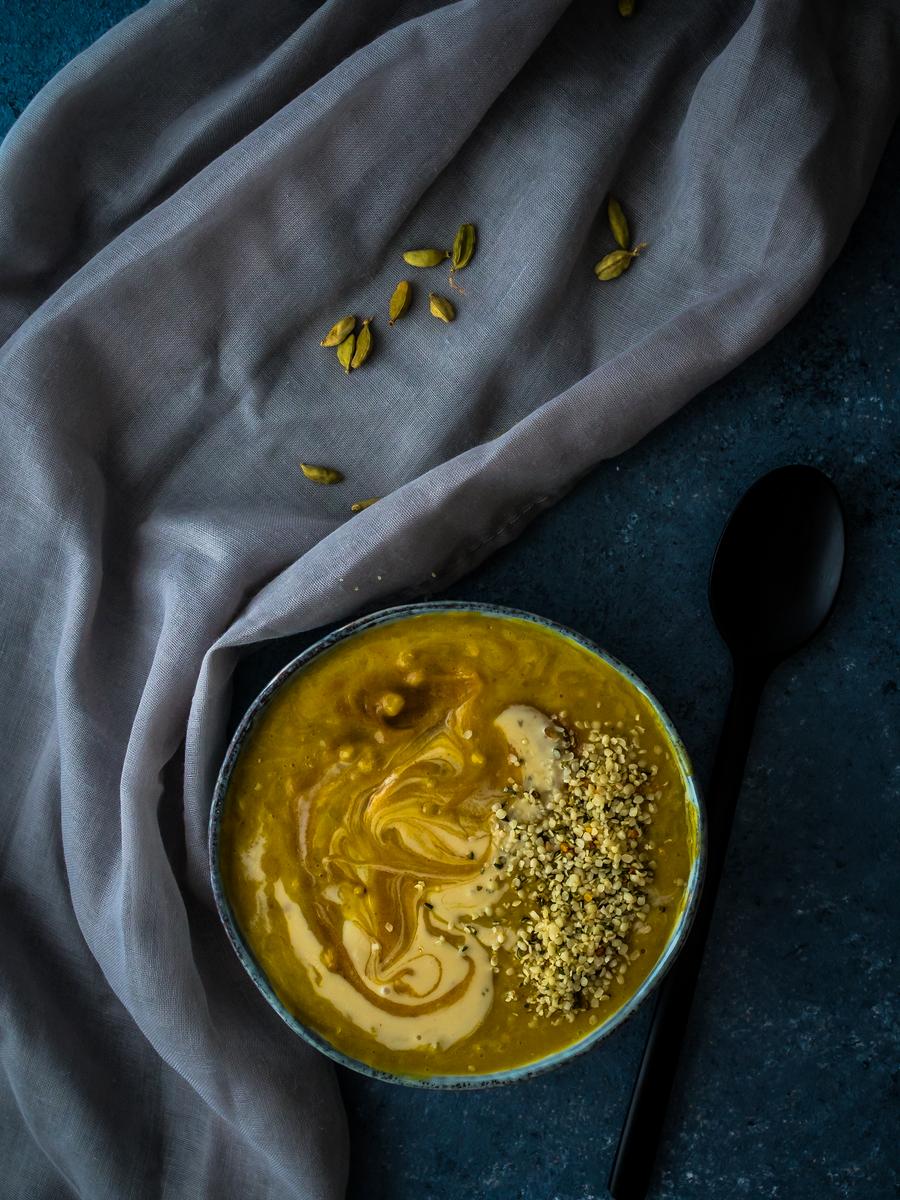 Rezeptbild: Kurkuma Kasha mit Mandelmus