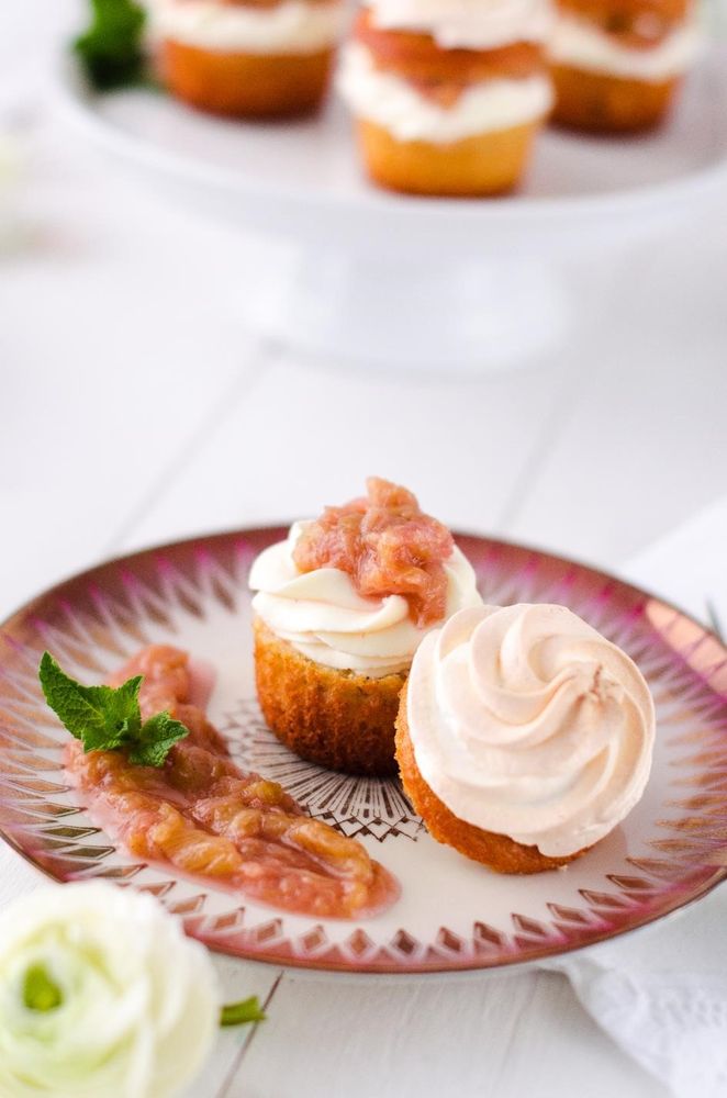 Rezeptbild: Cupcakes mit Baiserhaube