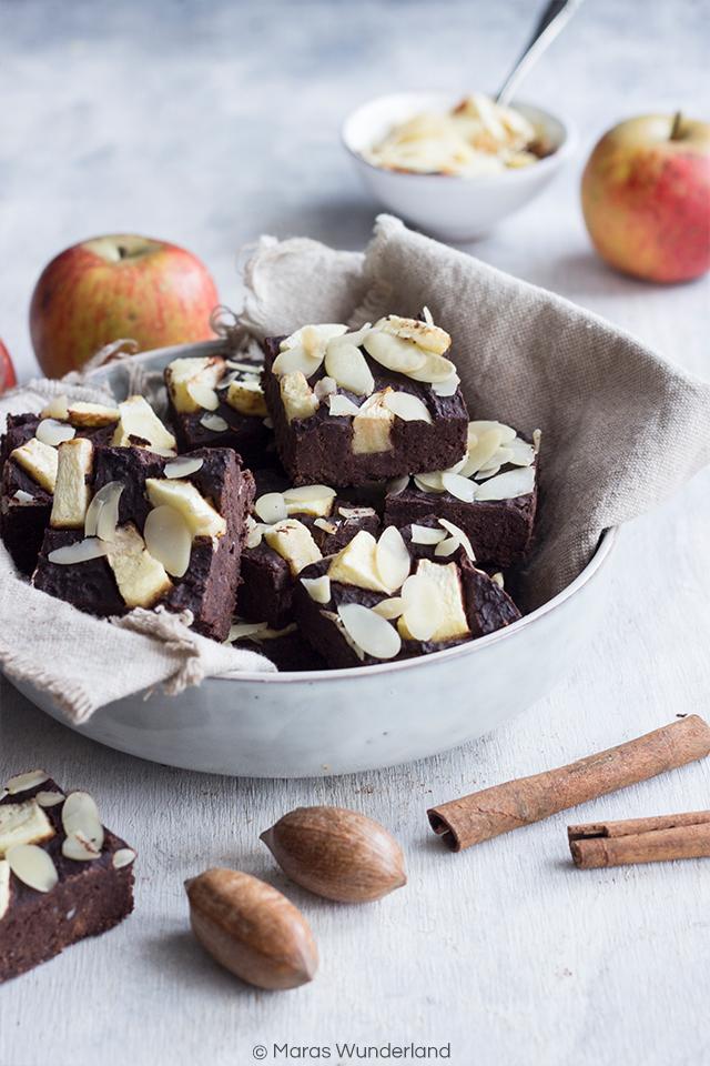 Rezeptbild: Gesunde Brownies mit Äpfeln und Zimt