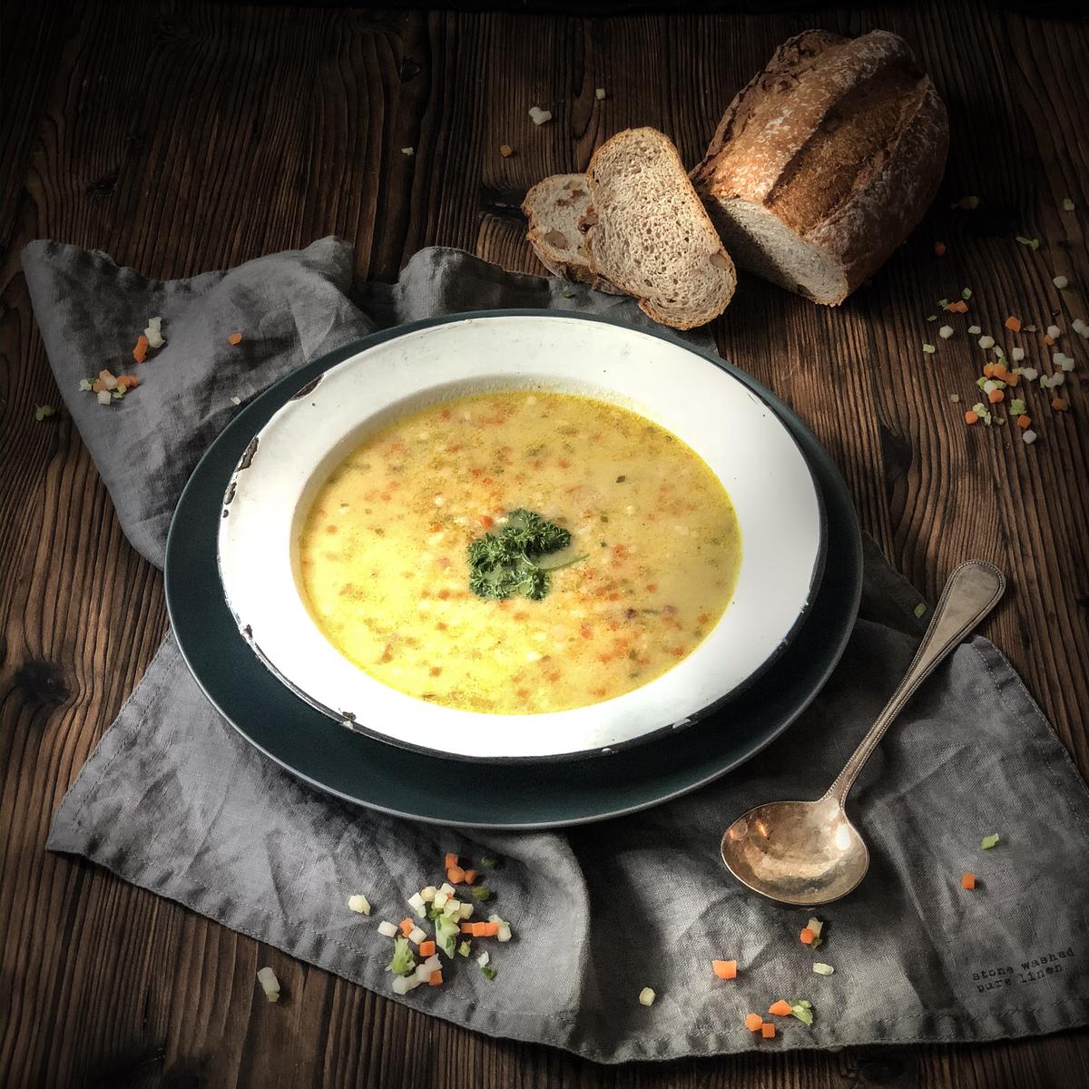 Rezeptbild: SCHNELLE BÜNDNER GERSTENSUPPE