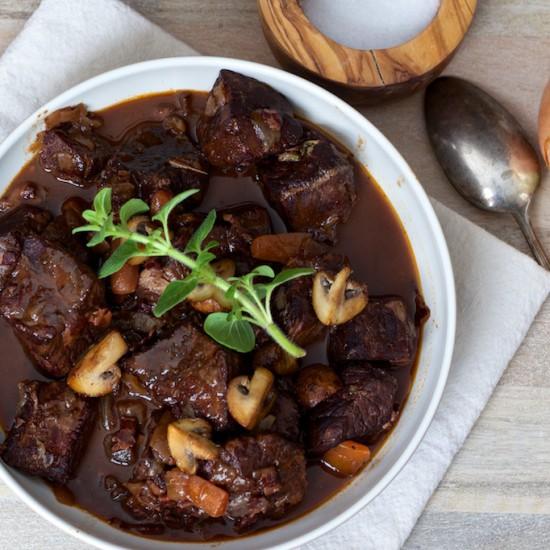 Rezeptbild: Gulasch in Rotweinsauce