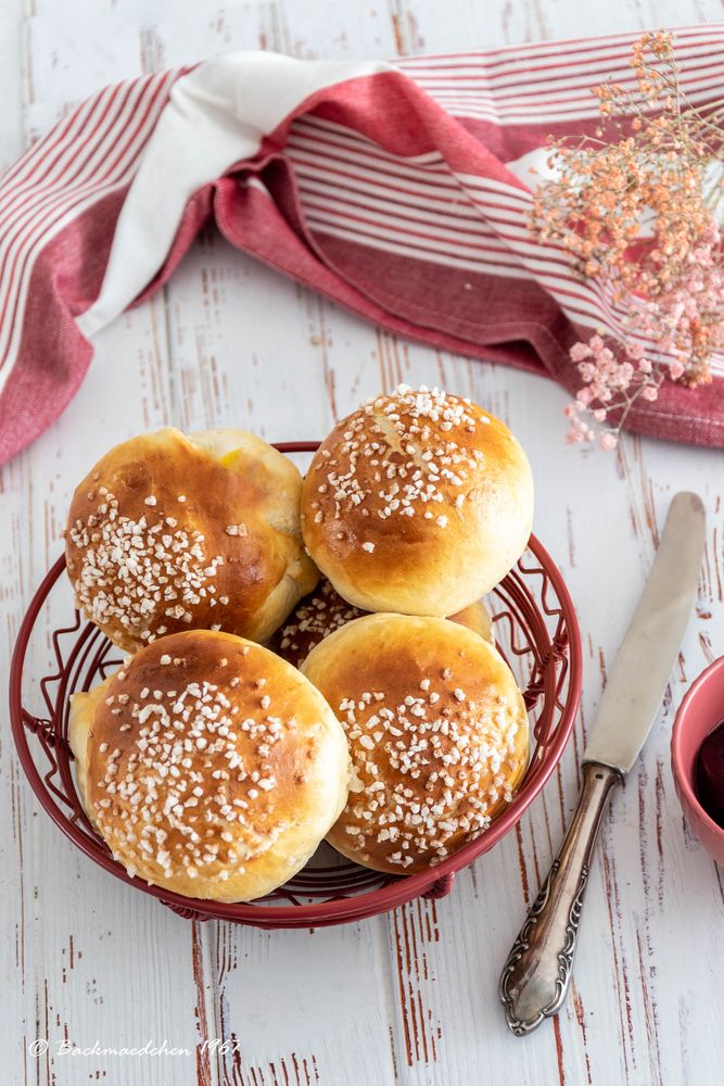 Rezeptbild: Pikkupullat weiche süße Brötchen aus Finnland