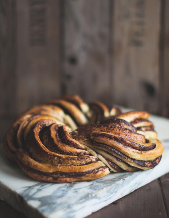 Rezeptbild: Festlicher Schokoladen Brioche Kranz