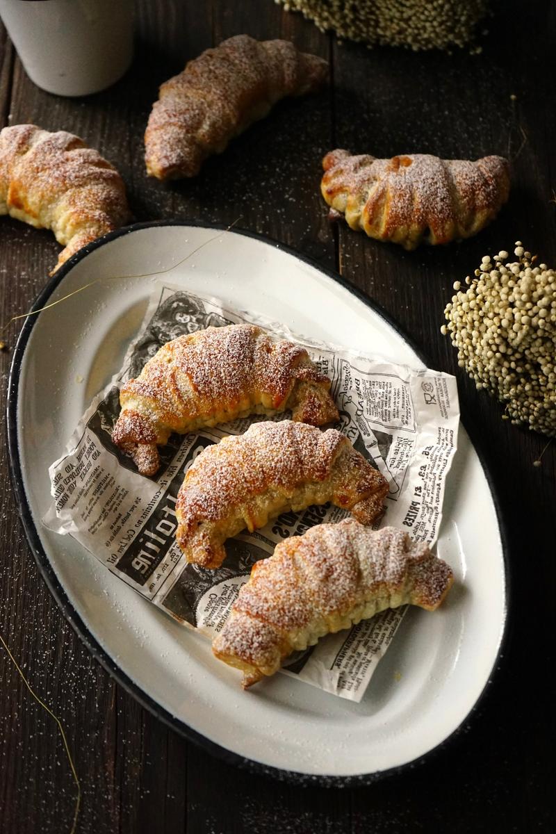 Rezeptbild: Marzipan-Schoko-Croissants – einfach & schnell