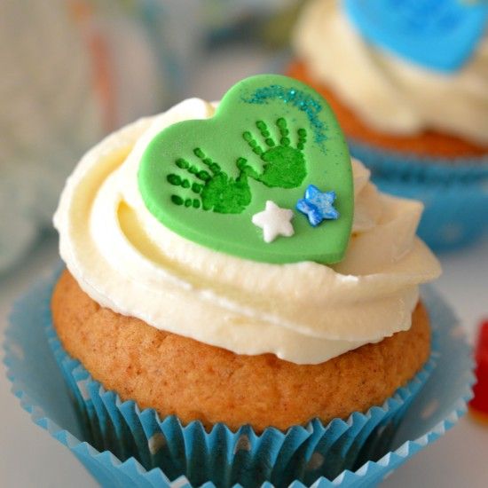 Rezeptbild: Zimt-Cupcakes mit Marzipan-Mascarpone-Frosting