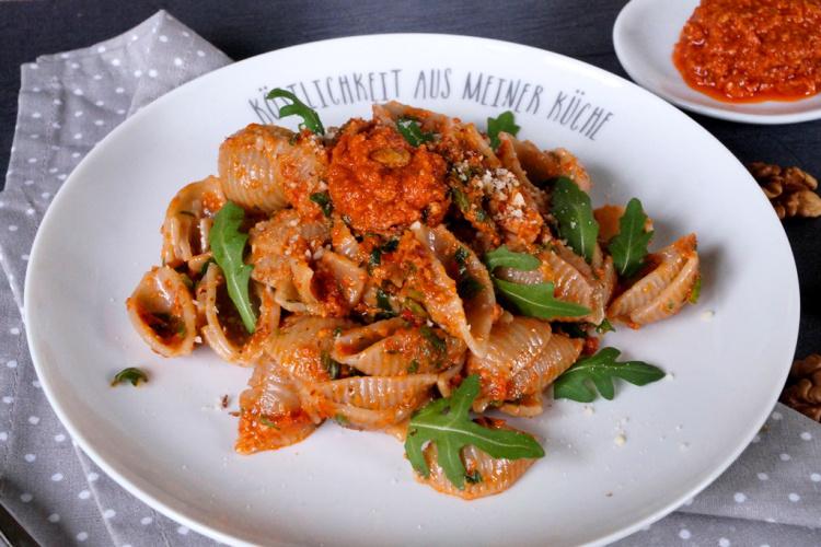 Rezeptbild: Pasta mit Tomaten Mandelpesto