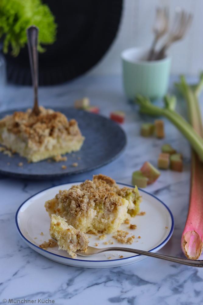 Rezeptbild: Rhabarber-Streuselkuchen