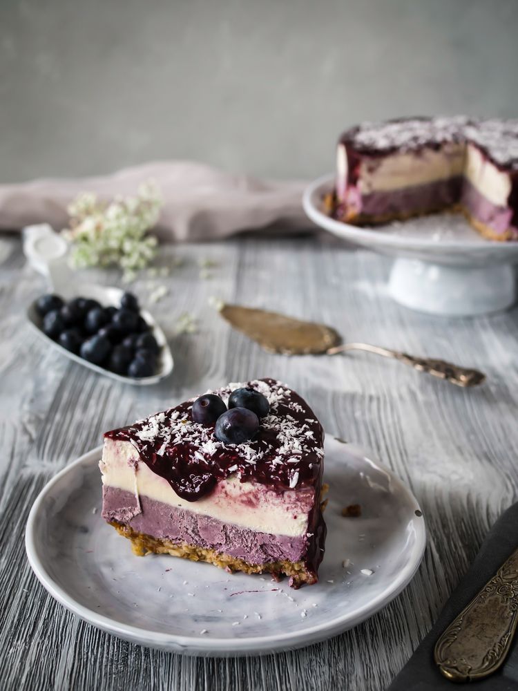 Rezeptbild: Der Rawcake der Saison: Roher Blaubeer Kokos Cheesecake