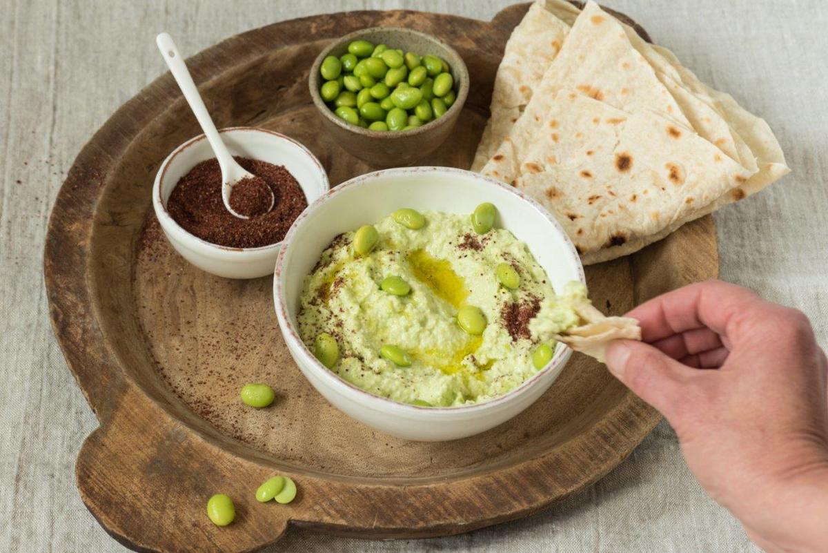 Rezeptbild: EDAME-HUMMUS MIT SUMACH