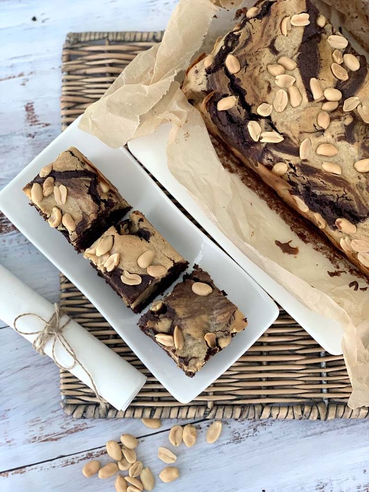 Rezeptbild: Peanut Butter Chocolate Brownies (Erdnuss-Schoko-Schnitten)