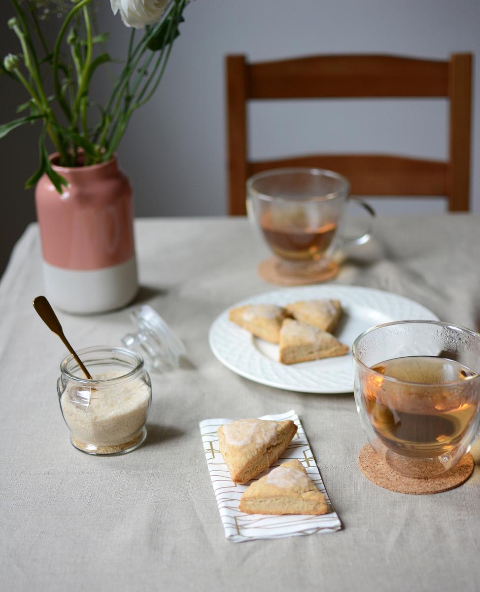 Rezeptbild: Zitronen-Scones mit einem Hauch Lavendel