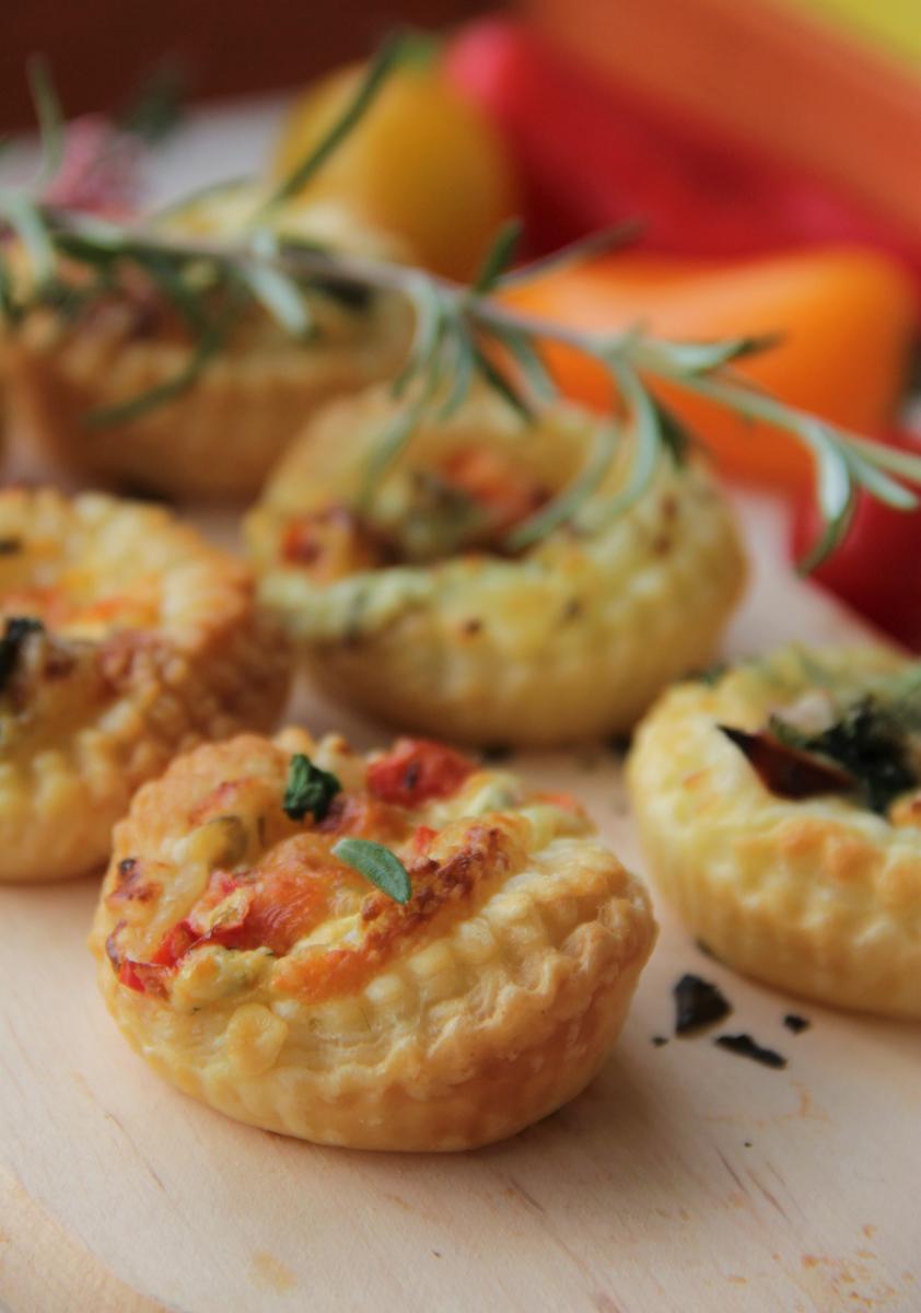 Rezeptbild: Vegetarische Blätterteighäppchen