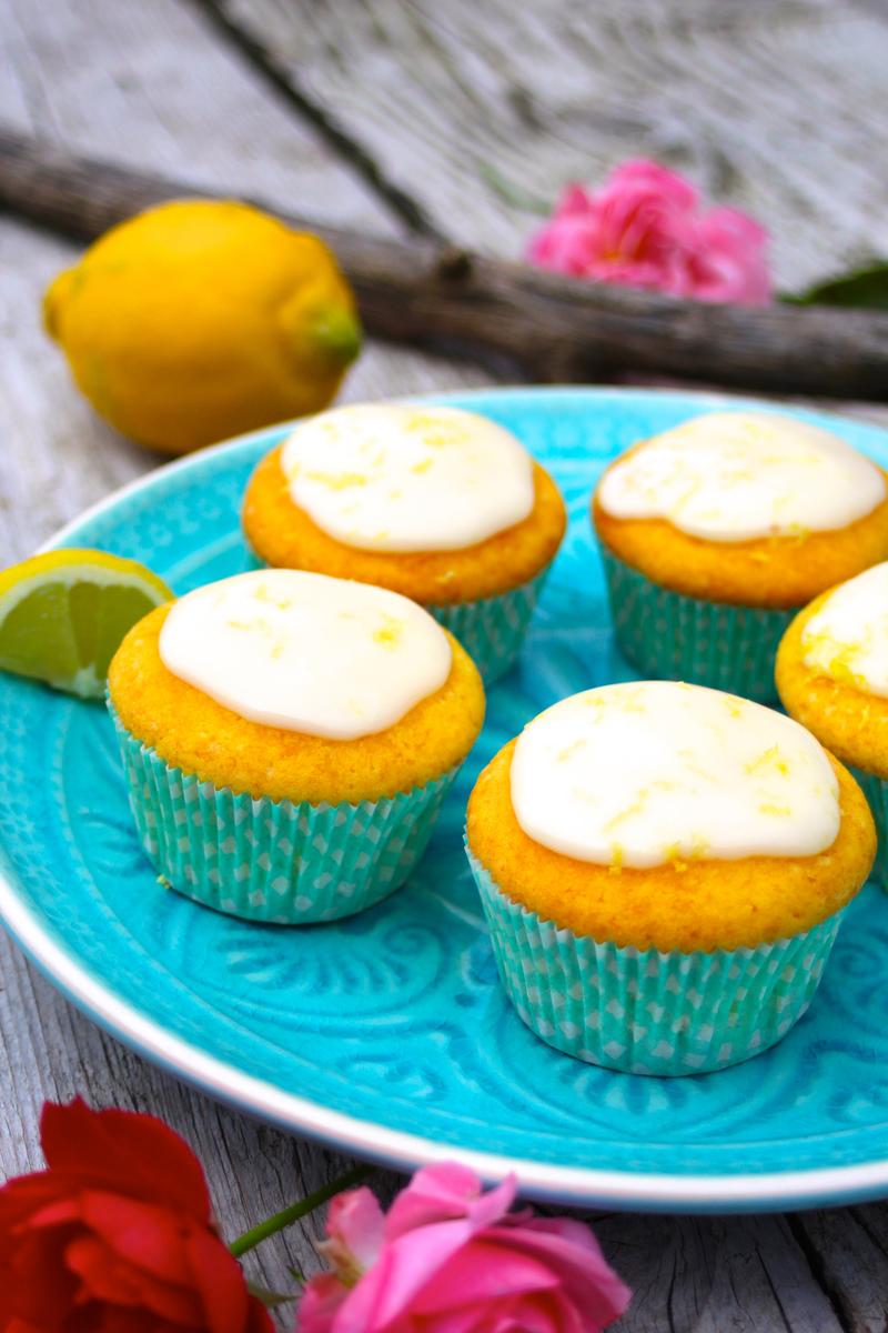 Rezeptbild: Sommerleichte Zitronenmuffins