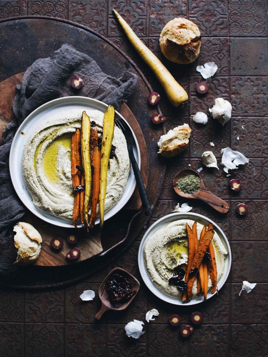 Rezeptbild: HUMMUS & OFENMÖHREN