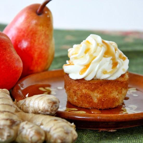 Rezeptbild: Ingwer Birnen Cupcakes mit gesalzenem Rum Karamell