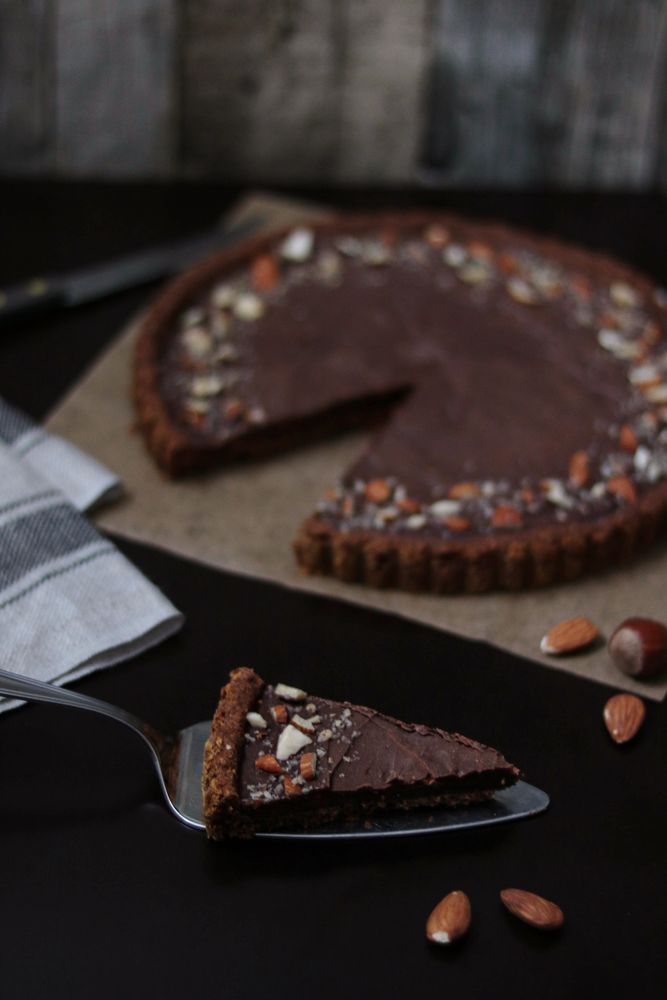 Rezeptbild: Haselnuss-Schokoladen-Tarte {VEGAN}