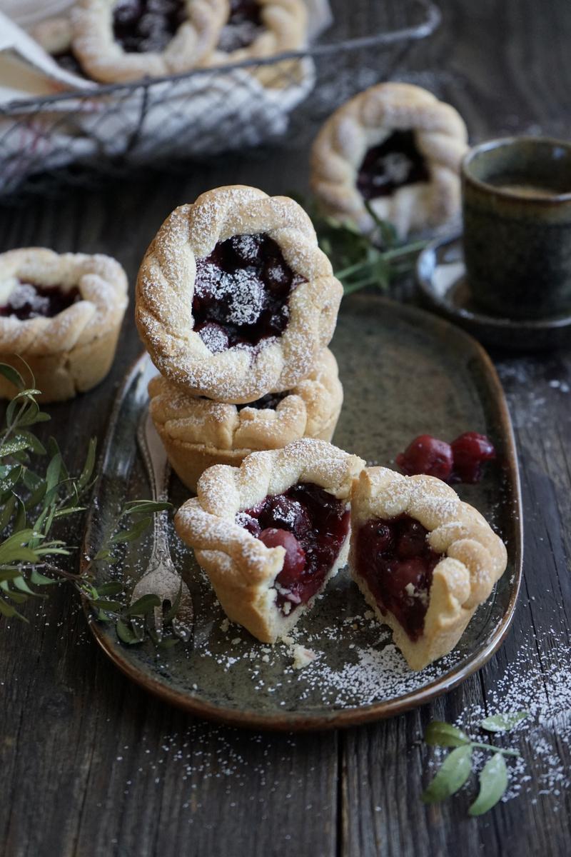 Rezeptbild: Kleine Kirsch Törtchen