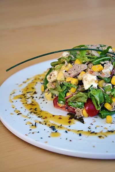 Rezeptbild: Thunfischsalat mit Avocado